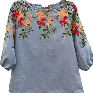 0128 Anthropologie Kindred Denim Embroidered boho top